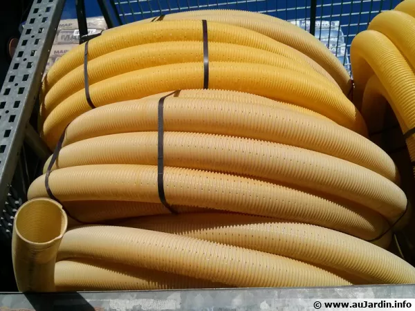 Rouleaux de drains souples