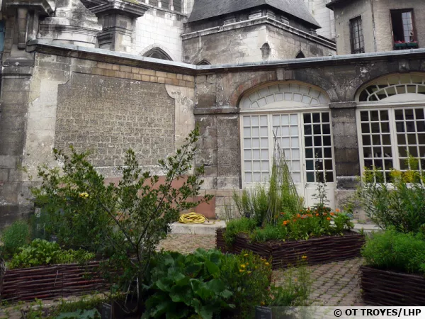 Le jardin des Teinturiers  Troyes (10)