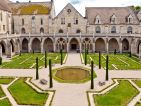 Le cloître de l’abbaye de Royaumont Le cloître de l’abbaye de Royaumont
