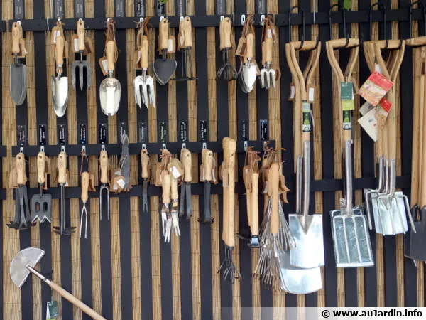 Des outils manuels