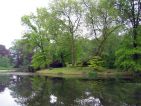 Domaine de Courson, étang au milieu du parc Domaine de Courson, étang au milieu du parc
