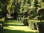 Les jardin du Manoir d'Eyrignac, l'alle des vases