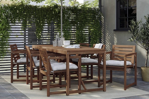 Tables de jardin en bois