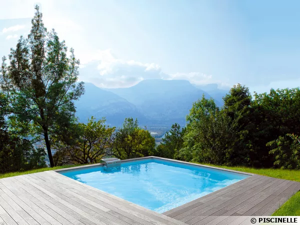 Une piscine à la montagne