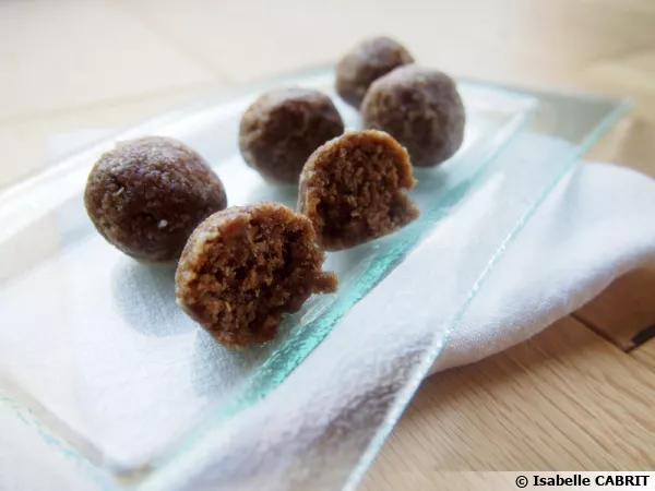 Boules de « pain d'épices » express (sans cuisson)