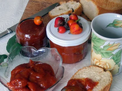 Confiture de cynorrhodons