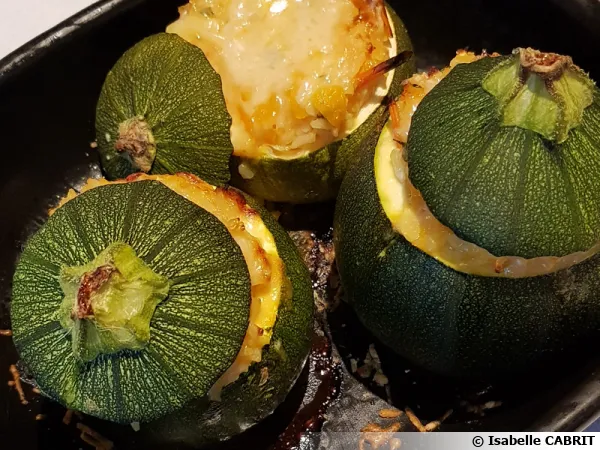 Courgettes 'Ronde de Nice' farcies au riz
