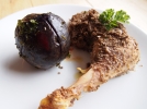 Cuisses de poulet panes au sarrasin et betteraves confites