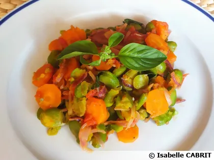 F�ves fra�ches aux carottes