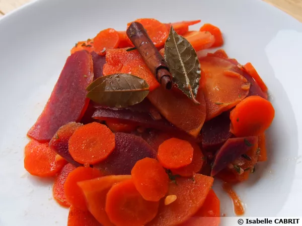 Légumes racines en cocotte