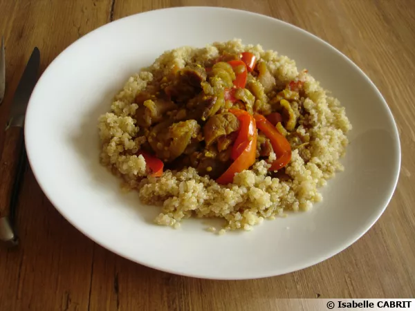 Mijoté d'aubergines aux abricots secs et au quinoa (végétarien)