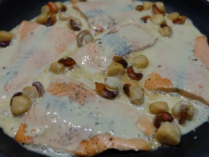 Pav� de saumon aux noix de St Jacques