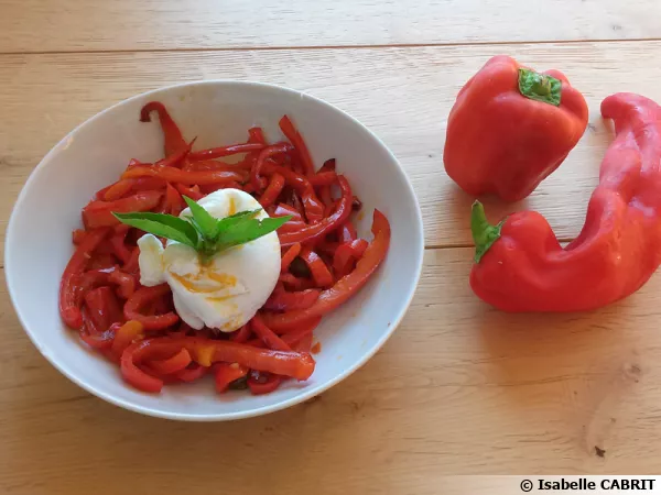 Poivrons sauts et uf poch