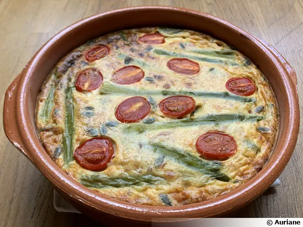 Quiche sans pâte à l'asperge et au thon