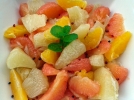 Salade d'agrumes aux baies roses