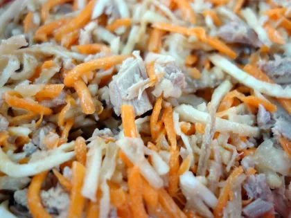 Salade de c�leri rave & carottes au thon