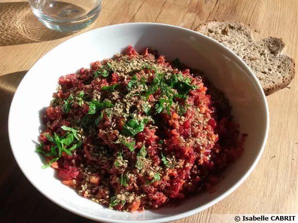 Salade express de betterave et carotte au gomasio