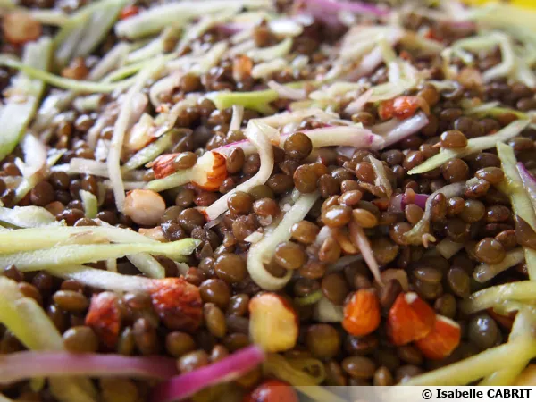 Salade de lentilles et courgette à l'huile de noix