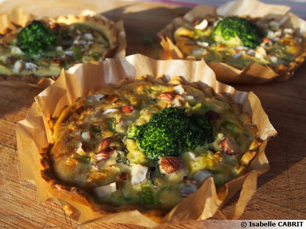 Tartelettes poireau, brocoli & noisettes