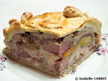 Tourte de No�l au foie gras et magret : la recette festive qui r�gale 12 convives