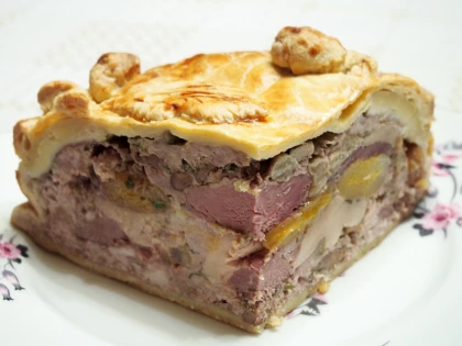 Tourte de No�l au foie gras et magret : la recette festive qui r�gale 12 convives
